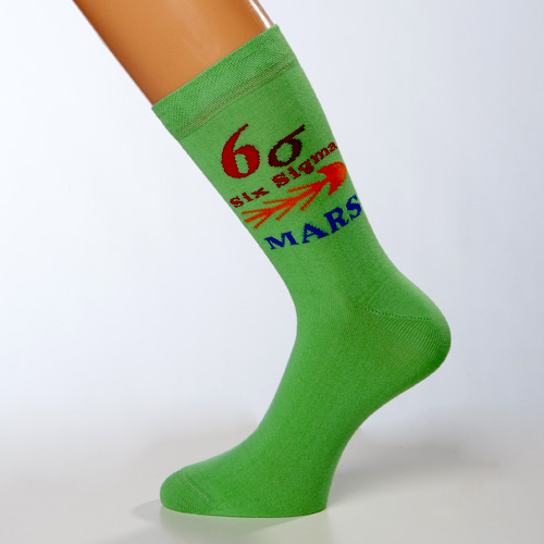 grüne socken mit logo